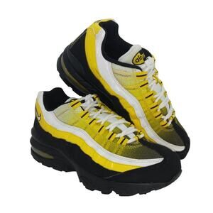 NIKE AIR MAX Bumble Bee Boy's Yellow & Black Sneakers - sz. 5 1/2Y